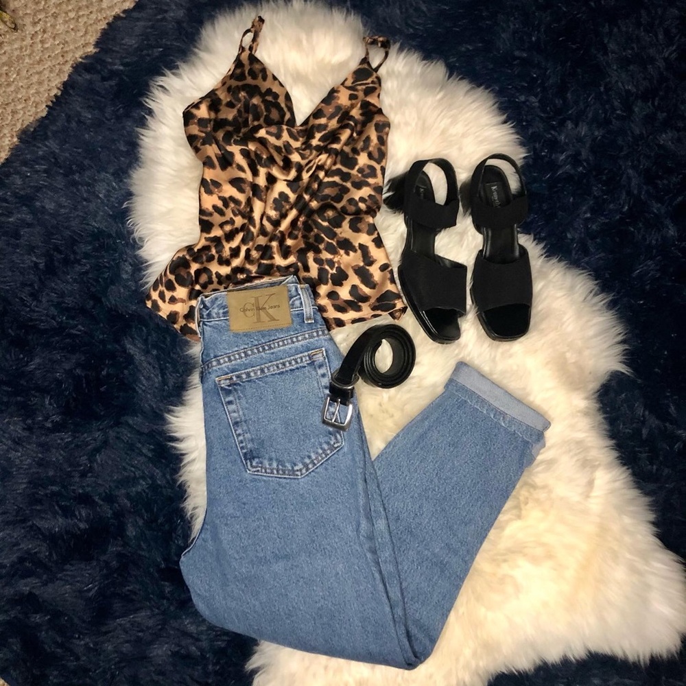 Vintage high rise Calvin Klein 90’s mom jeans
